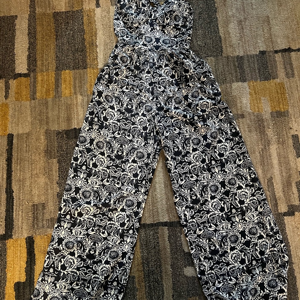 Elegant Dark Blue and White Floral Jumpsuit